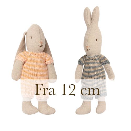 Micro kaniner og bunnies med strikkede buksedragter i flotte farver - Olisan.dk.