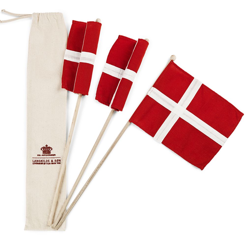 Langkilde & Søn Stofflag med Dannebrog i ægte flagdug på pind 3 stk. Træpind 60 cm