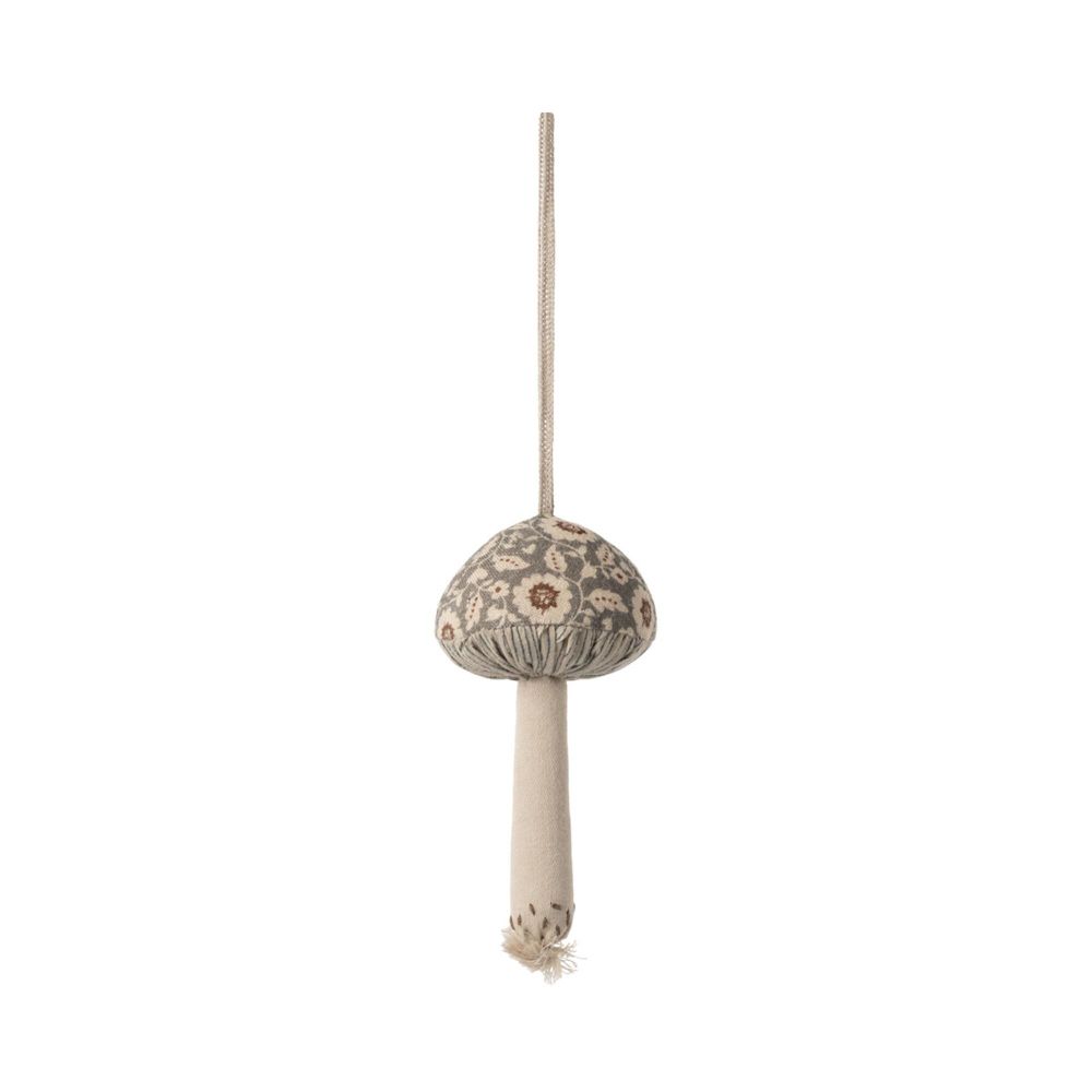 Svampe ophæng med vinterblomster og de flotteste detaljer. 