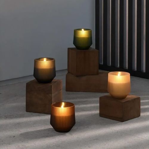 LED duftlys i mat brunt glas, Awaken Wood